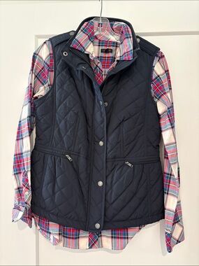 Talbots Quilted Navy Vest with Zip Pockets